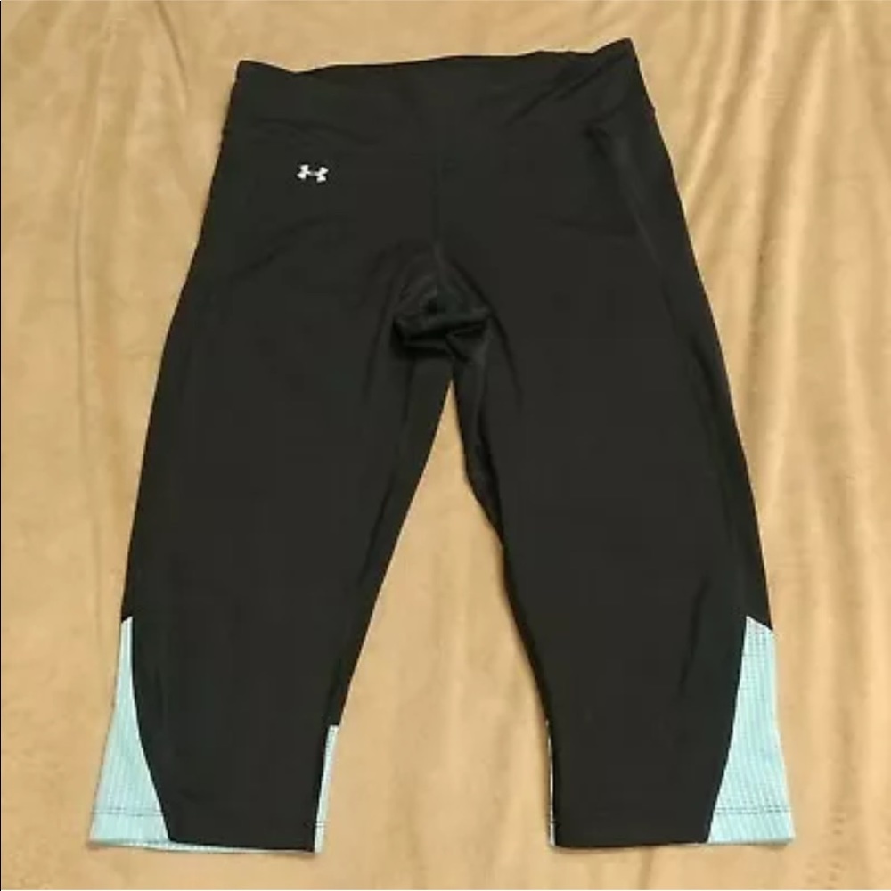 SOLDLarge ua women capri